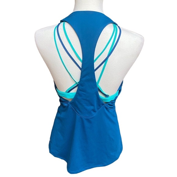 Fabletics Boost Built In Bra Tank Tank - Picture 4 of 4